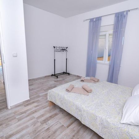 Apartmani Ajp Posedarje Exteriör bild