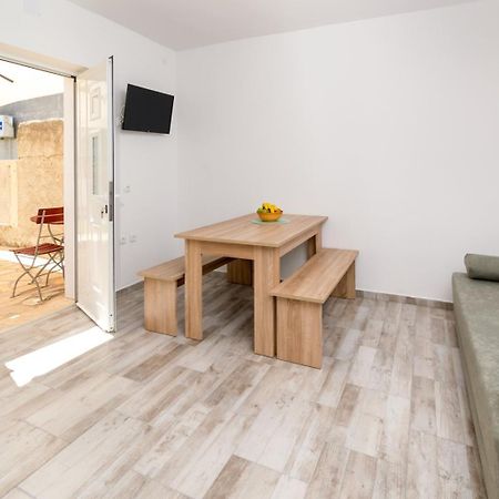 Apartmani Ajp Posedarje Exteriör bild