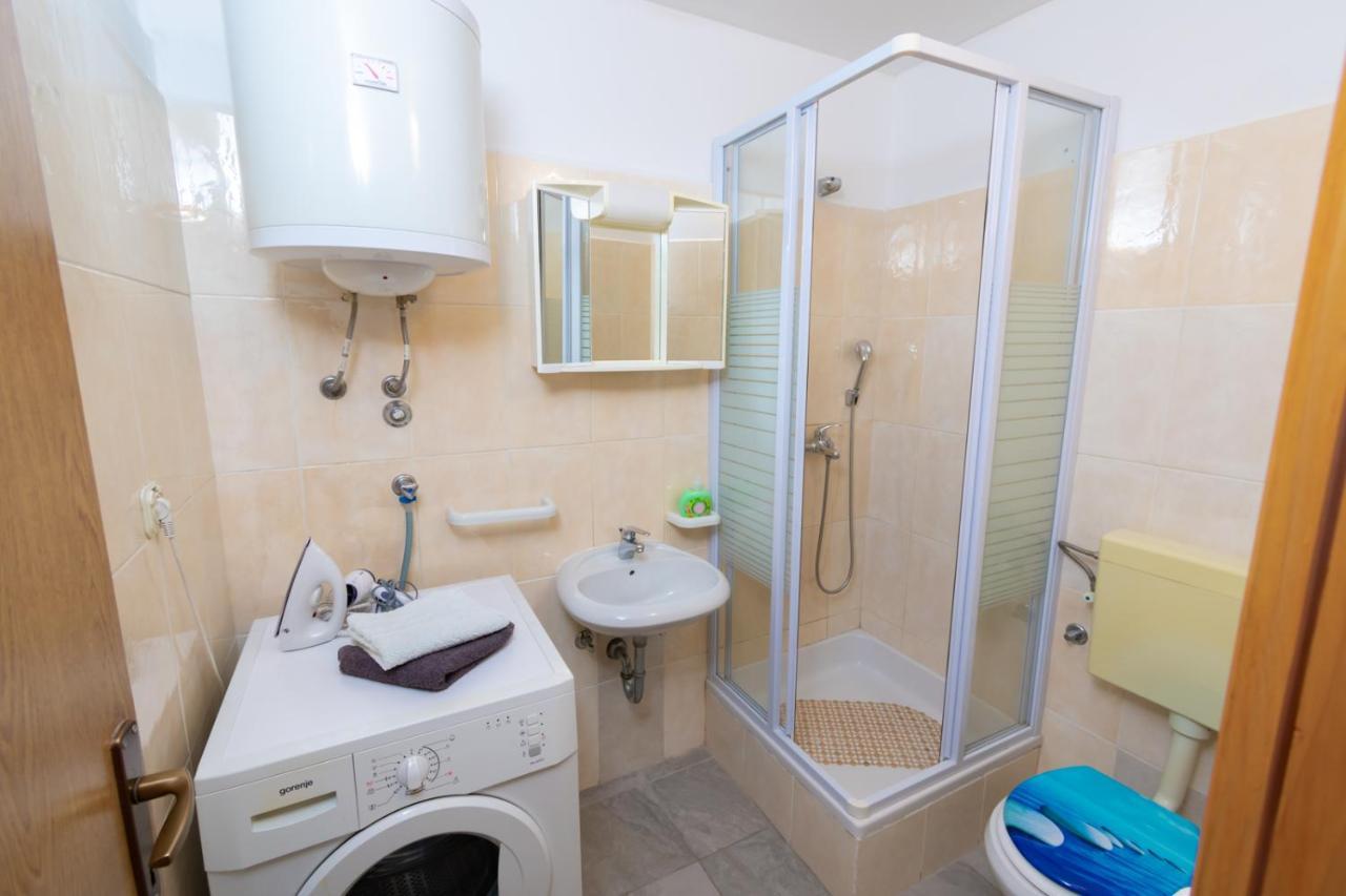 Apartmani Ajp Posedarje Exteriör bild